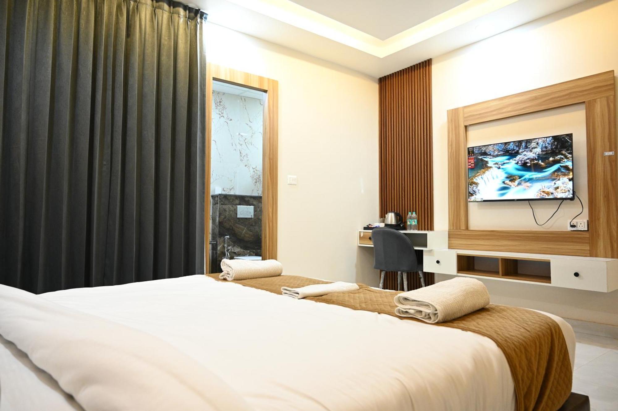 The Janki Hotel Ayodhya Extérieur photo